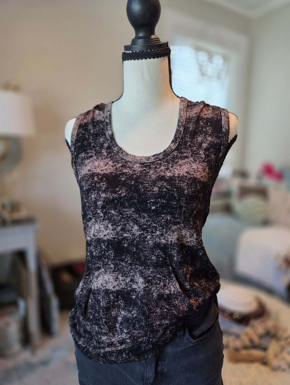 Ginger G Sleeveless Black Tie-dye Hoodie Tunic | Size Small